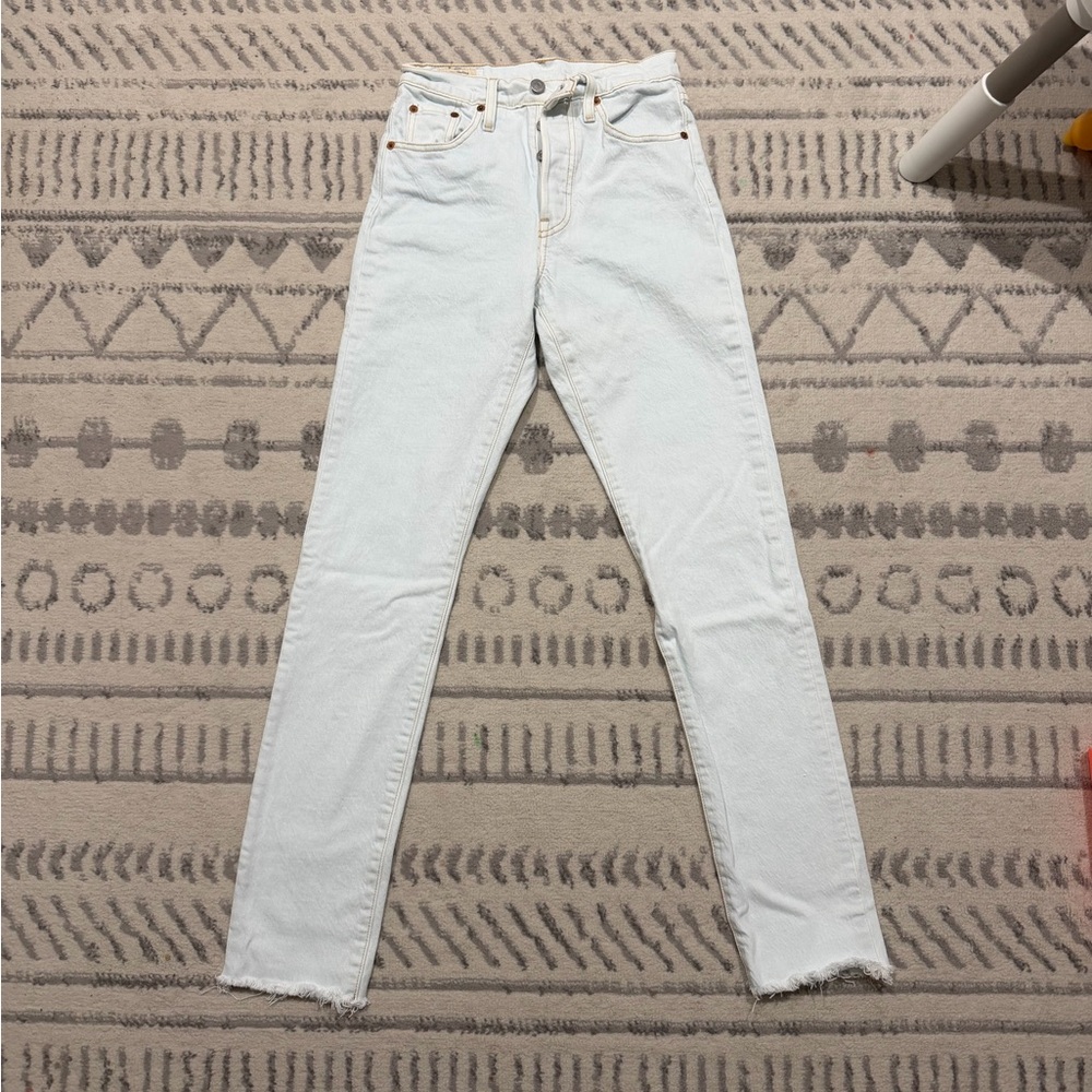 Levi's Women's Light Wash Straight Leg Jeans